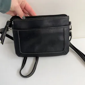 CHAPS Avery black convertible woven pocket zip faux leather wristlet crossbody‎ thumbnail 3
