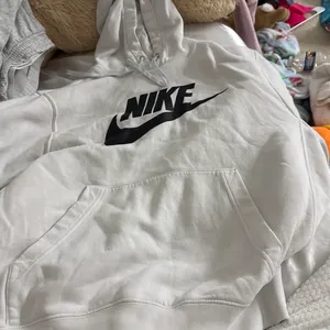 White Nike Hoodie thumbnail 1