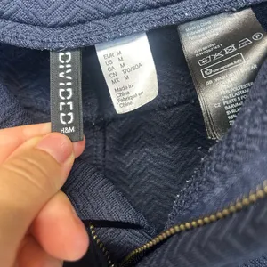 H&M Women's Black Skinny Medium Pants thumbnail 8