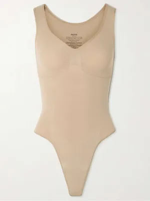 SKIMS Seamless Sculpt Scoop Neck Thong Bodysuit in Clay Sz. Medium thumbnail 2