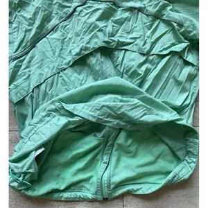 Nike women Lightweight Windbreaker Running Green ‎ Jacket Athletic Zip-Up M thumbnail 6