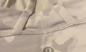 Lululemon sportsbra size 0 thumbnail 3