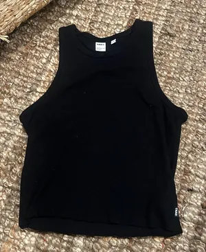 TNA Classic No Hem Black Mini Tank Size Large thumbnail 1