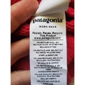 Patagonia Beanie Women One Size Pink Pom Pom Unisex Winter Hat Wool Blend Ski thumbnail 4
