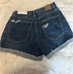American Eagle Outfitter Shorts  thumbnail 2