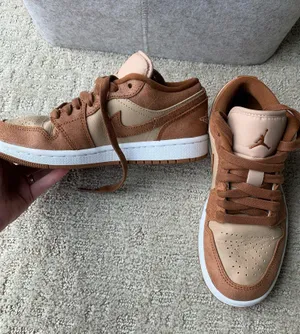 Women’s Air Jordan 1 low SE ‘Legend Coffee’ thumbnail 3