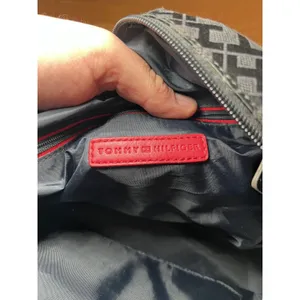 Tommy Hilfiger Satchel Womens Medium Black Monogram Top Handle Shoulder Purse thumbnail 11