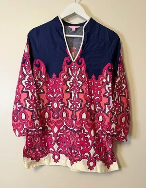 Lilly Pulitzer Ciara Tunic Bright Navy Brava Multi Chorus Girl Small Pink White thumbnail 1