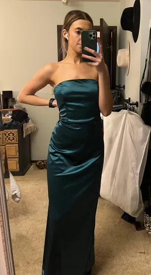 Emerald Green Strapless Prom Dress Size 10 thumbnail 1