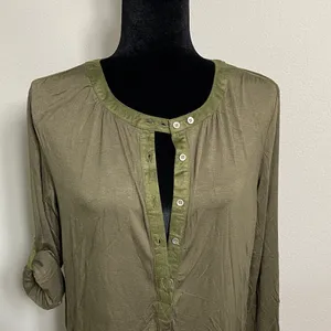 'VERY J' brand Small Olive Roll Button Sleeve Hi-Low Henley Office Blouse thumbnail 5