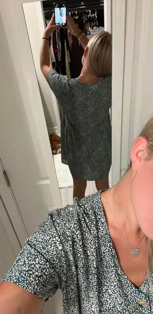Dress thumbnail 3