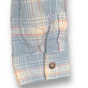 Timing Women's Blue Plaid‎ Flannel Cropped Long Sleeve Button Down Shirt Small thumbnail 7