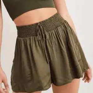 Aerie Smocked Waist Flowy Shorts Olive Green‎ Viscose Pockets Womens Small thumbnail 1