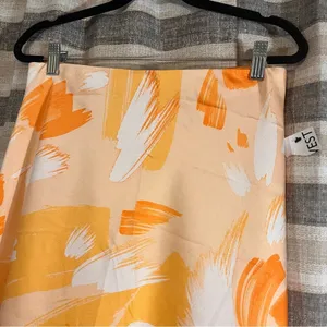 Nine West‎ Orange Floral Midi Skirt Size Small thumbnail 3