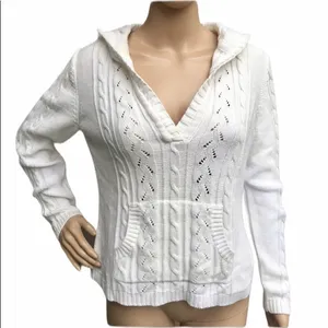Pretty white hooded sweater Size L thumbnail 1