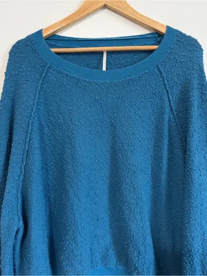 Free People Found My Friend Bouclé Pullover Sweater Size Small Oversized Teal thumbnail 3