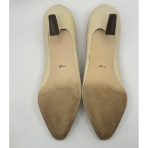 Vintage Enzo Angiolini Ivory Leather Square Toe Pumps Low Heel 90s Y2K Size 71/2 thumbnail 7