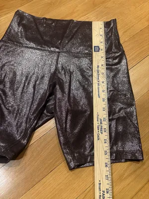 Lululemon Size 8 Metallic Shimmer Athletic Biker Shorts thumbnail 4