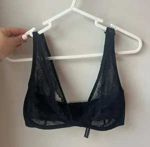 Victoria's Secret Lace Bra thumbnail 1