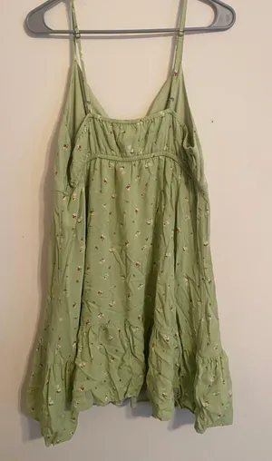Dress thumbnail 2