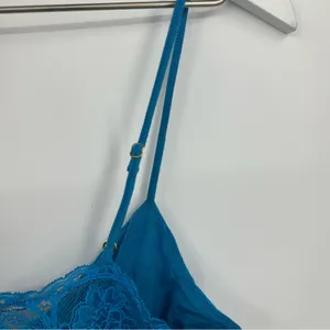 Victoria's Secret Blue Camisole Size Medium Pajamas Sleepwear V Neck thumbnail 7