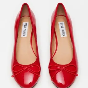 NEW Steve Madden Cherish Red Patent Bow Slip On Flat thumbnail 1
