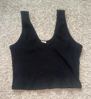 Garage - Cropped Ribbed V-Neck Tank Top - M, Black thumbnail 1