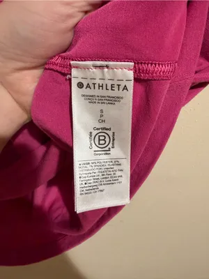 Athleta With Ease Tee Athletic Active Short Sleeve T-Shirt Hot Pink Size Small thumbnail 7