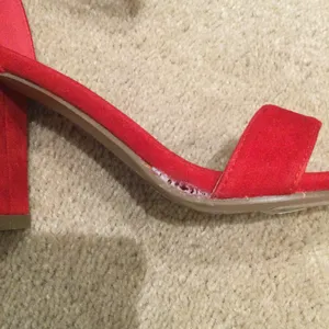 Bonnibel NEW Red Faux Suede Block/Chuck Heels Shoes - Size 6 thumbnail 6
