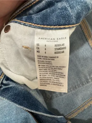 American Eagle Strigid Distressed Mom Jeans Light Wash Size 6 Regular thumbnail 7