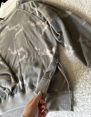 American Eagle Outfitters Sweater thumbnail 2