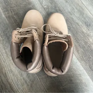 Timberland Classic 6” Premium Satin Taupe Boots Size 7.5 Anti-fatigue Lace Up thumbnail 3