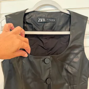 Zara Biker Faux Leather Vest Top Sz S Black Goth Edgy Shirt thumbnail 2