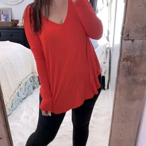 FREE PEOPLE size small oversized longsleeve top thumbnail 4