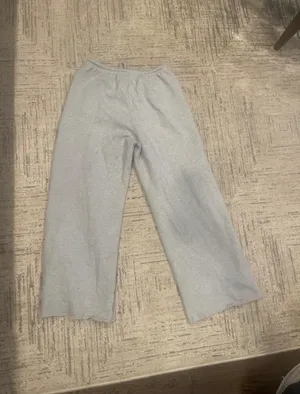 Aritzia Sweatpants thumbnail 2