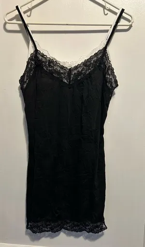 Rue 21 NWOT Black/White/Lace Adjustable Camisole (XL) thumbnail 1