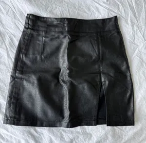 Lioness leather mini skirt with slit XS thumbnail 1