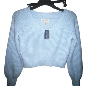 Happily Grey NWT Women's Blue Sweater Cropped Size Medium thumbnail 1