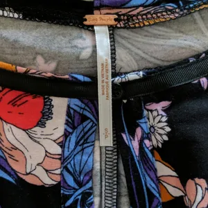 {Free People} Floral Keepin' On Top Size Small thumbnail 8