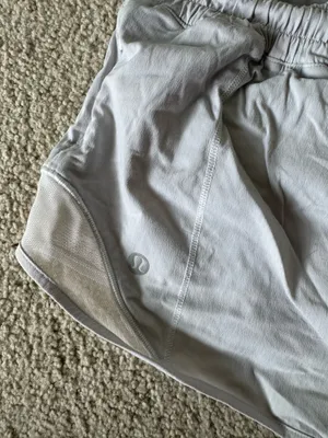 Lululemon Shorts Hotty Hot thumbnail 3