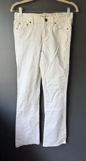 Levi’s White Bootcut Jeans with Classic Five-Pocket Design thumbnail 1