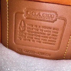 Coach Hamptons Hobo Bag In Crystal Signature Jacquard thumbnail 13