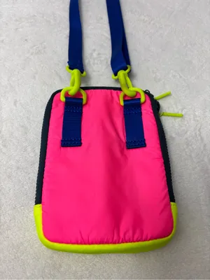 Lululemon Easy Access Crossbody Color Block Neon‎ Pink Highlight Bag thumbnail 3