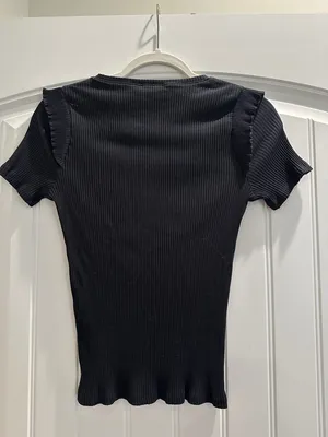 Zara Black Ribbed Short-Sleeve Tee with Ruffle Shoulders thumbnail 2
