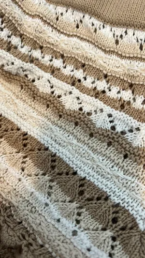 H&M Tan and White Knit Shorts thumbnail 4