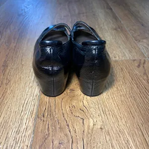 Josef Seibel Black Patent Leather Crisscross Mary Jane Wedge Shoes US 7.5 /EU 38 thumbnail 4