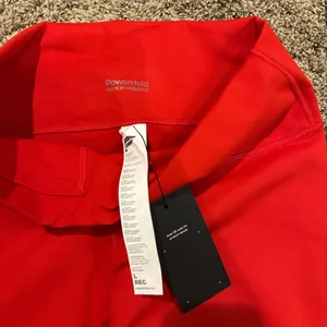Fabletics brand new red Leggings thumbnail 2