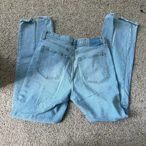 Abercrombie High-Rise Jeans 90s Straight thumbnail 2
