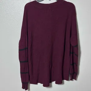 American Eagle Women Burgundy Red Jegging‎ Fit Knit Sweater size M. thumbnail 5