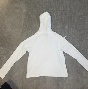 White Hooded Long sleeve thumbnail 2